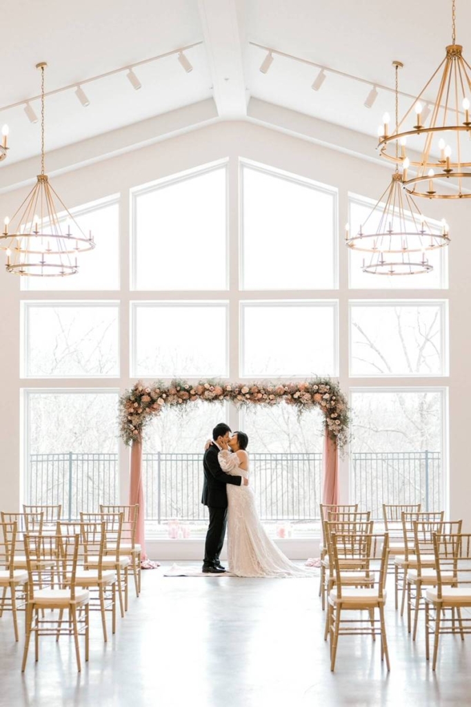 1157324-49124-l-56483UryNY9y