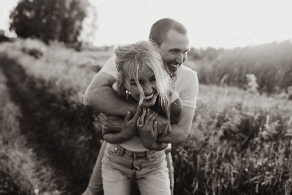 5 THINGS TO DO AFTER GETTING ENGAGED