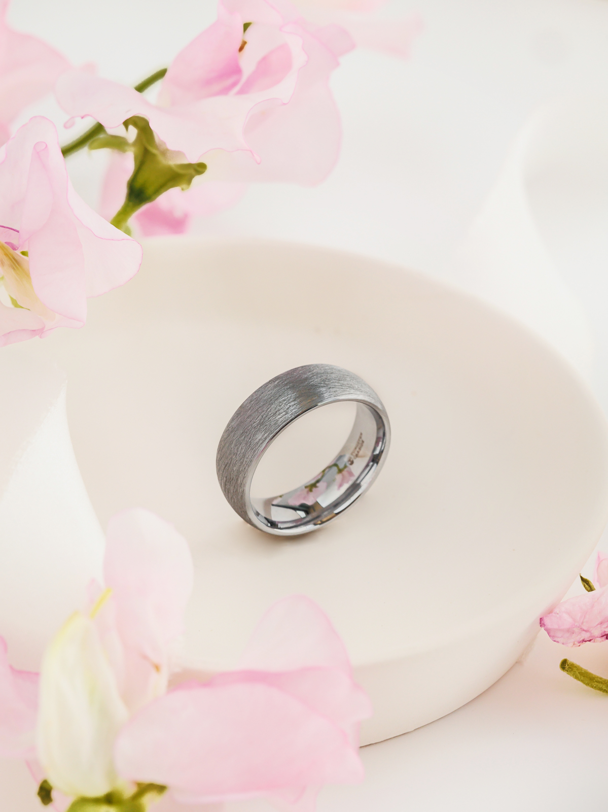 Wire-Brushed Tungsten Band