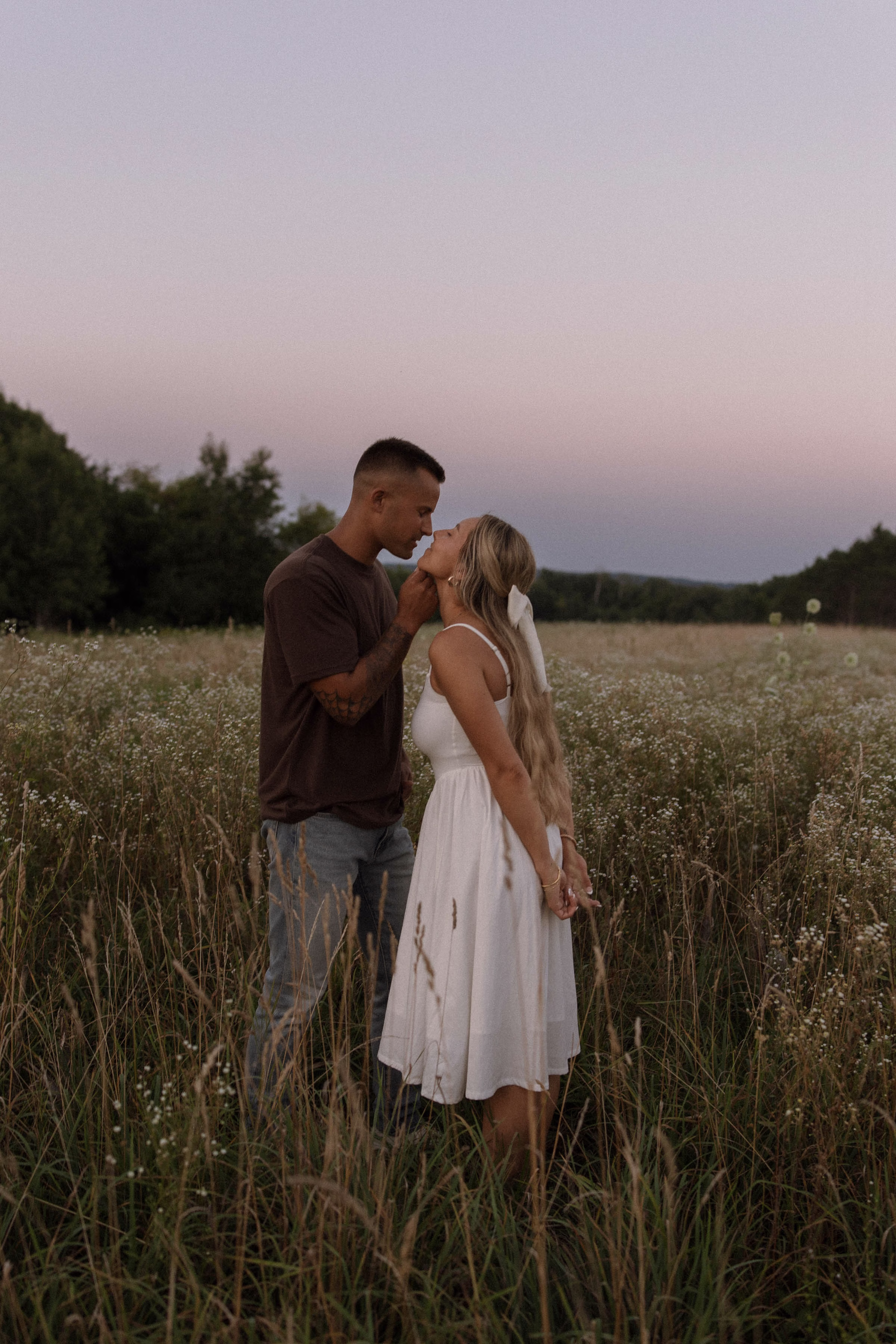 Savannah-Steiger-Photography-wedding-event-photographer-true-life-moody-earthy-pictures-La-Crosse-Wisconsin-3