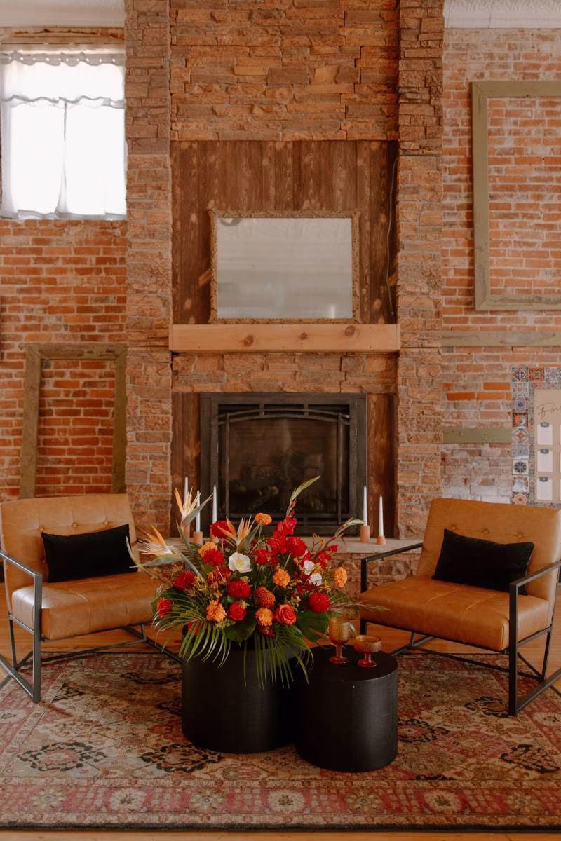 1236949-51596-l-56483Y5AvERA