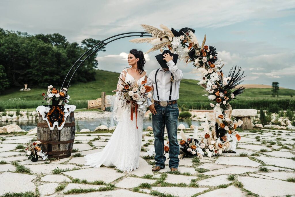 MOODY WESTERN BOHO WEDDING INSPIRATION NEAR LA CROSSE, WISCONSIN