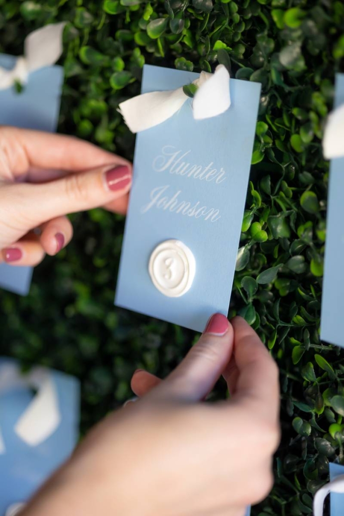 1217979-49048-l-56483yHuZUdY