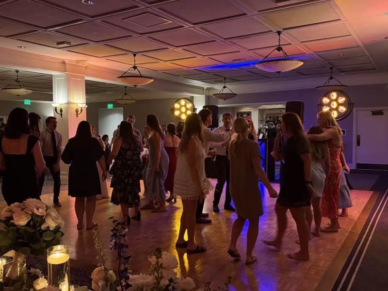 1223235-50934-l-56483qY6ELyW