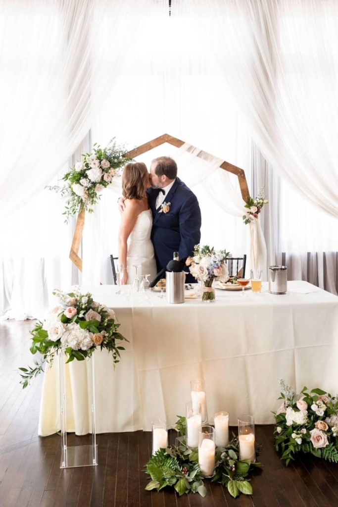 1222522-50280-l-56483UXAVE2e