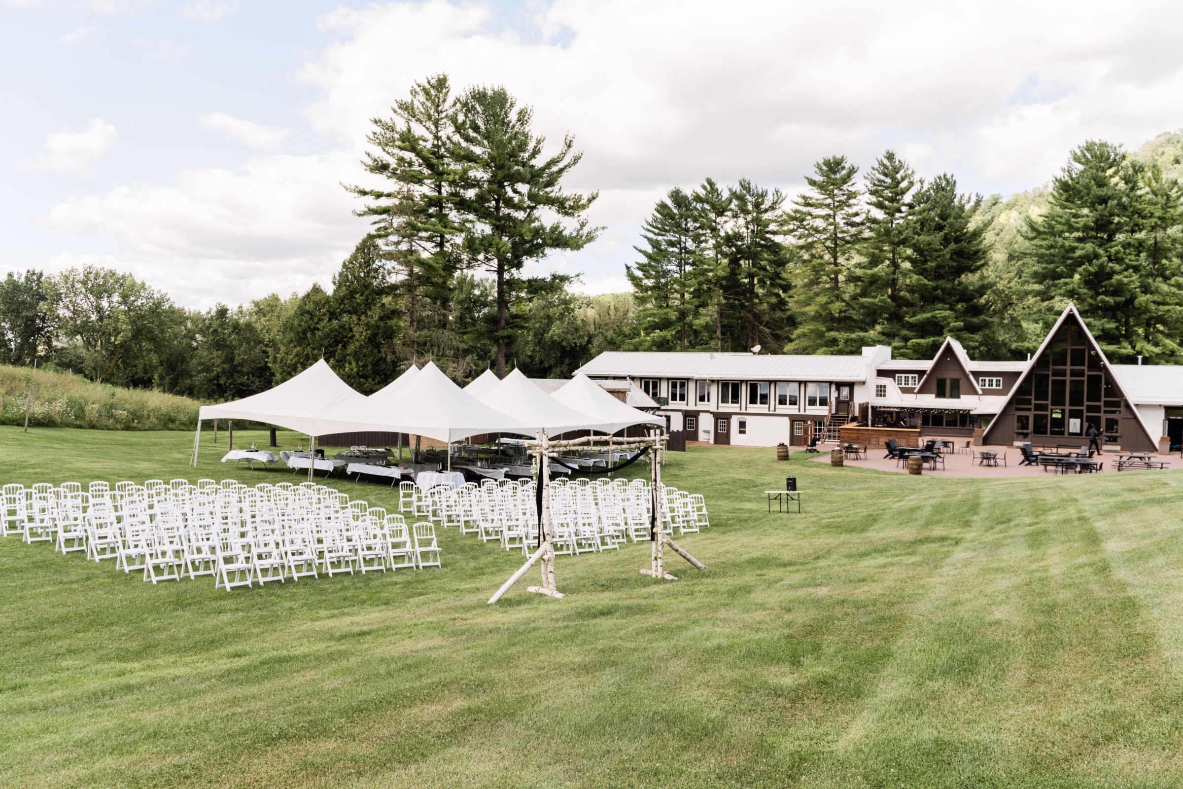 Mt-La-Crosse-ski-wedding-event-venue-lodge-reception-ceremony-la-crosse-wisconsin-1