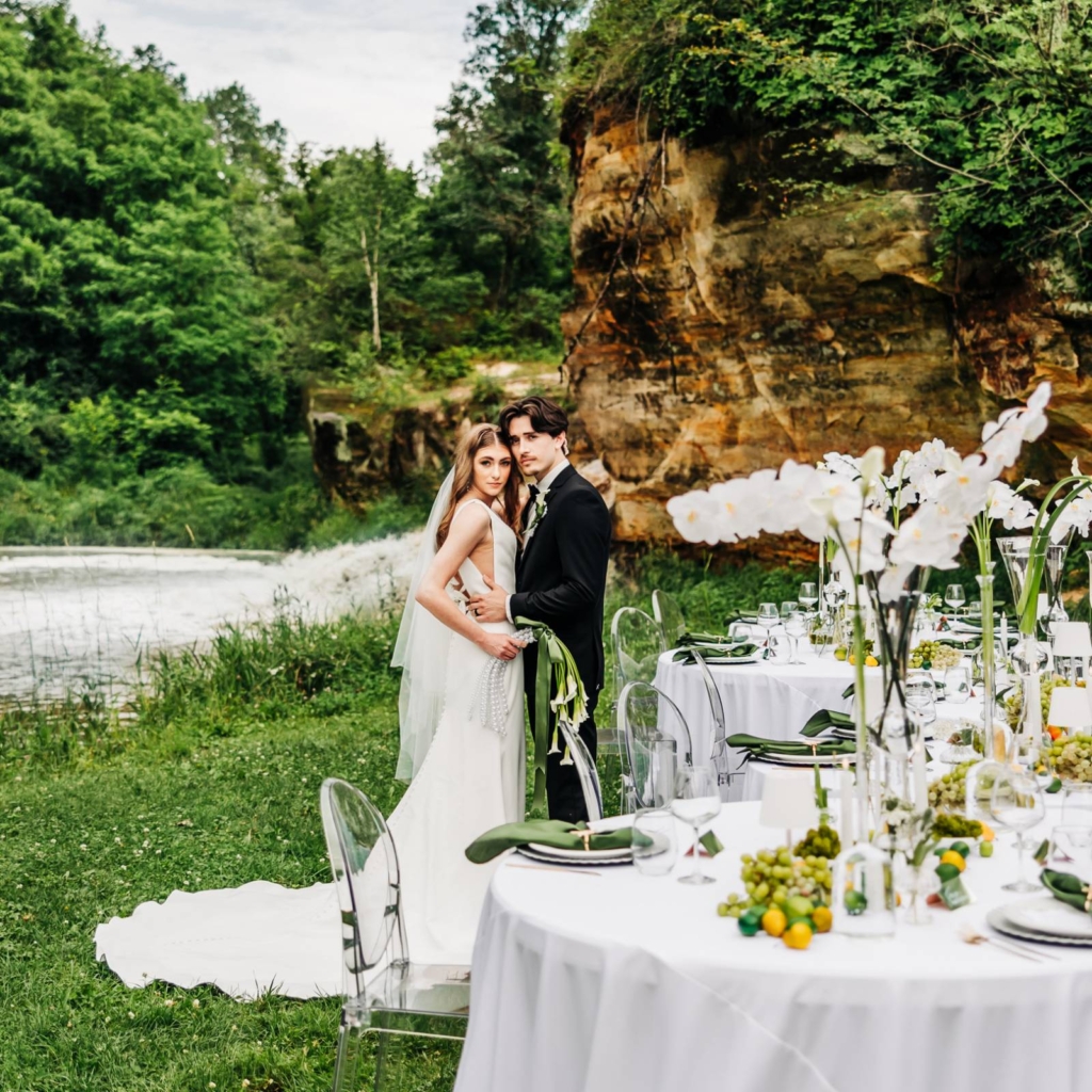 Chic by Nature: An Upscale Wedding Design at Como Falls Park