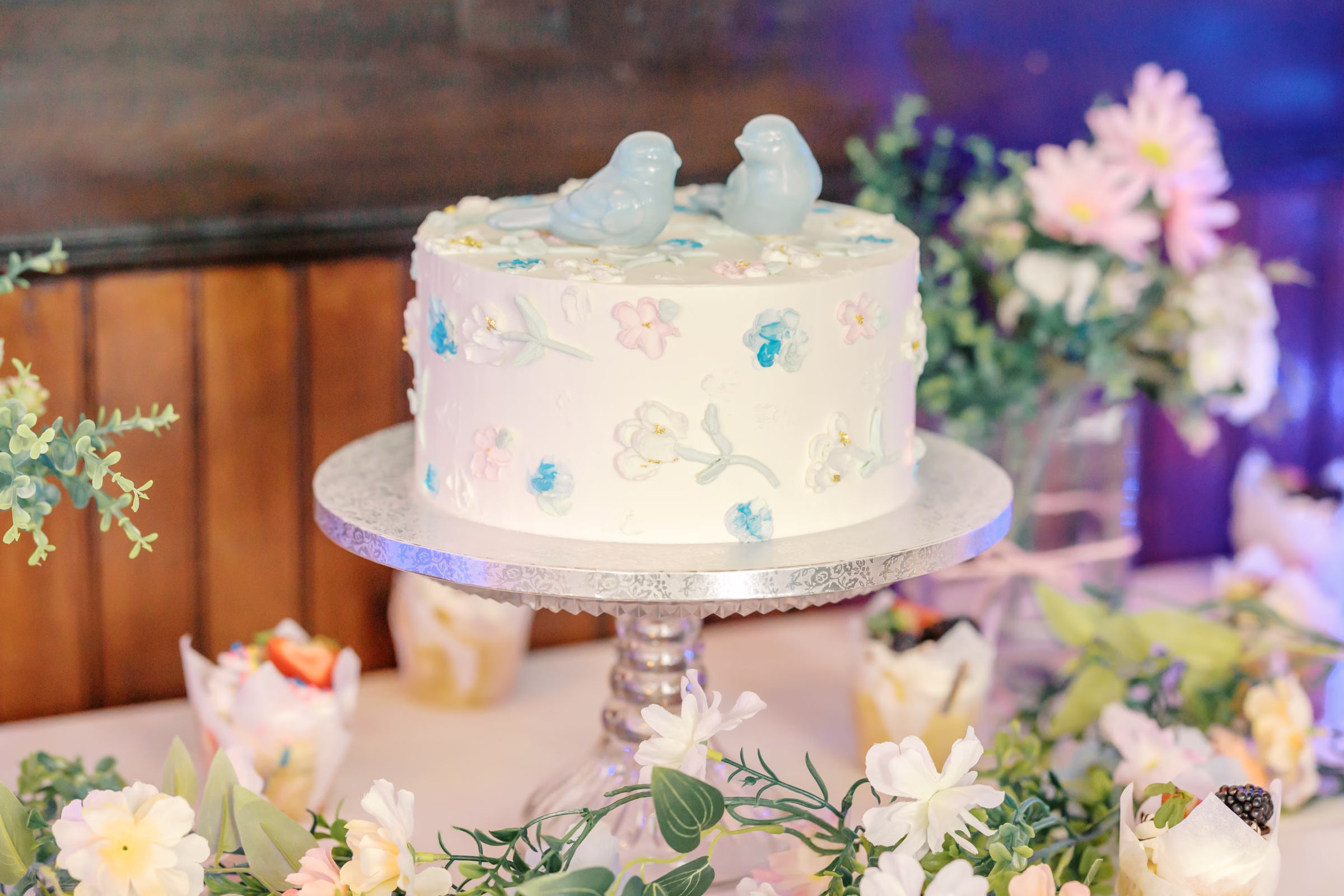 Wedding Cakes and Dessert Display Tips for La Crosse Weddings