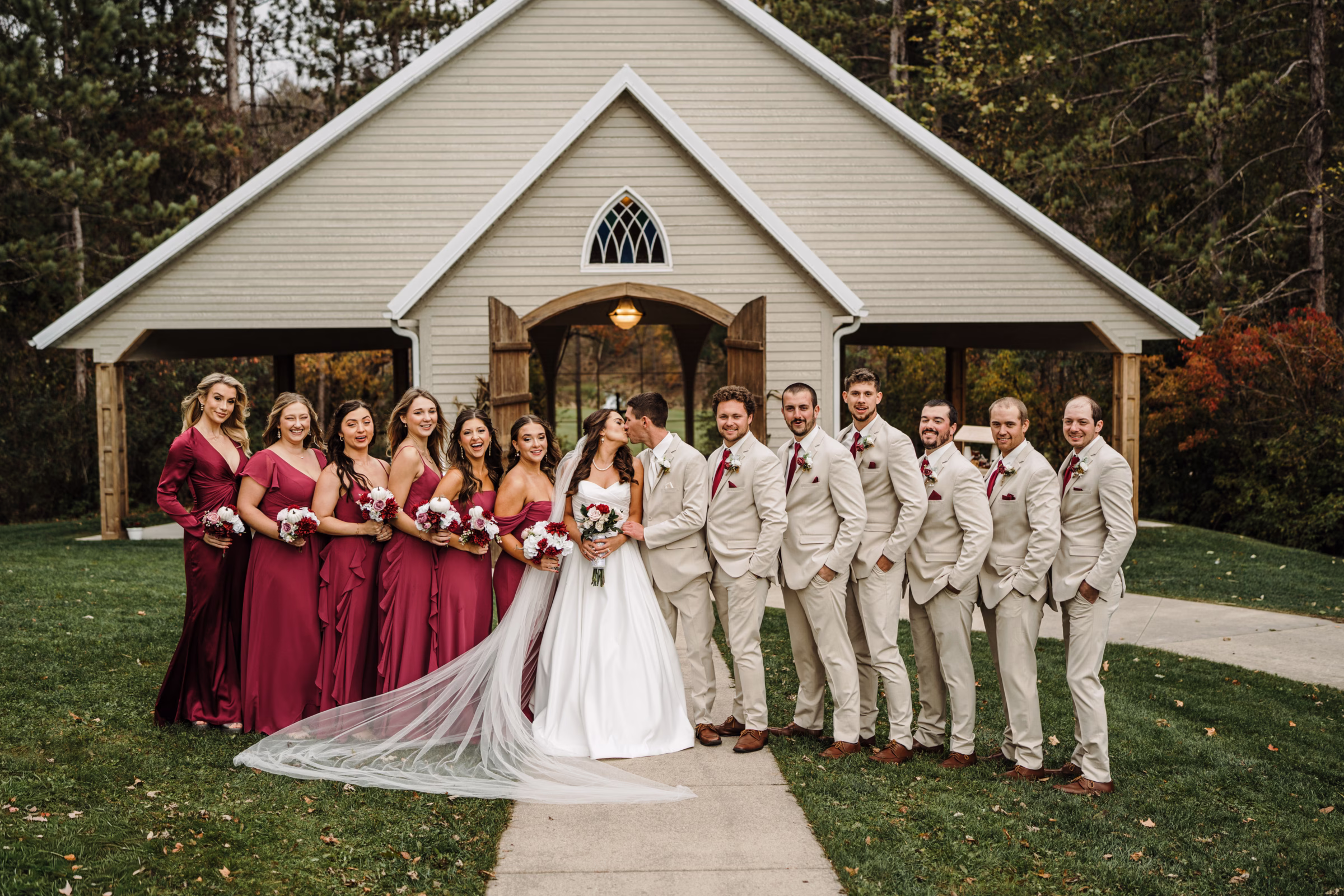 scenic fall wedding winnebago springs minnesota bridesmaids groomsmen 3966 - An Elegant Fall Wedding at Winnebago Springs | Emma & Tyler scenic fall wedding winnebago springs minnesota bridesmaids groomsmen 3966