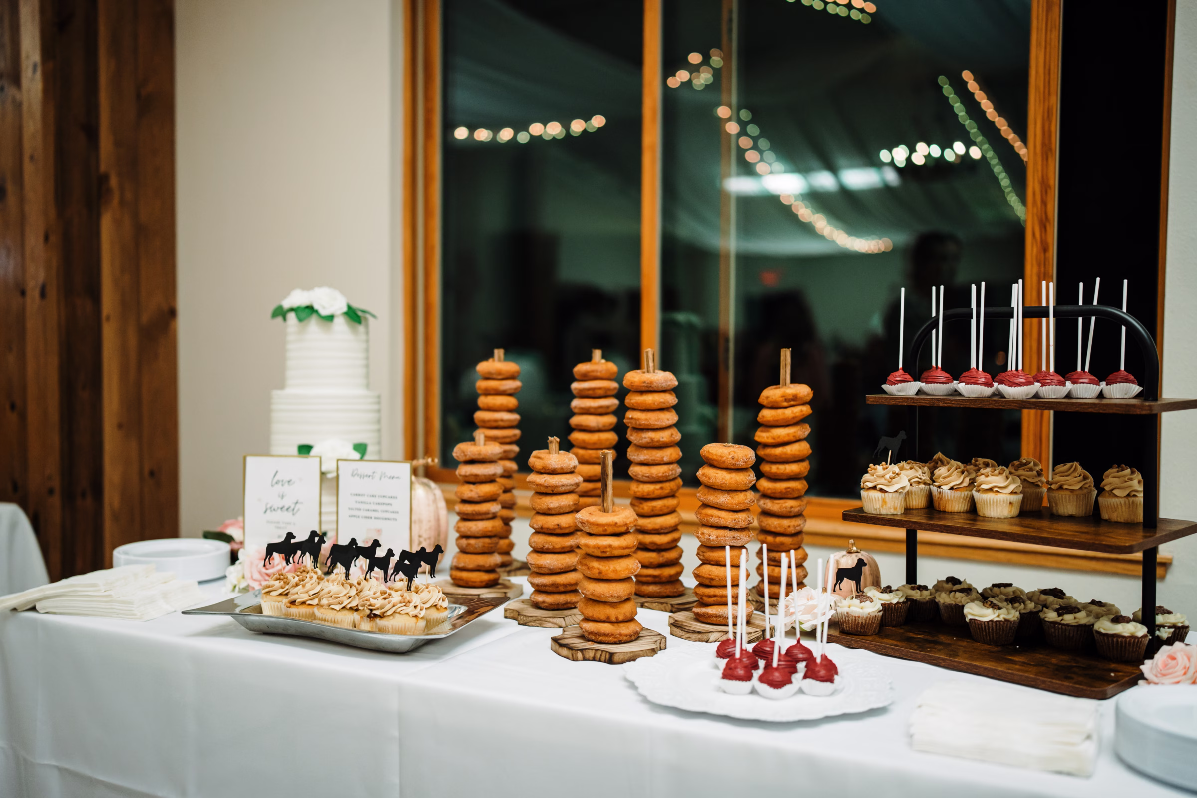 scenic fall wedding winnebago springs minnesota cake donuts desserts 2769 - An Elegant Fall Wedding at Winnebago Springs | Emma & Tyler scenic fall wedding winnebago springs minnesota cake donuts desserts 2769