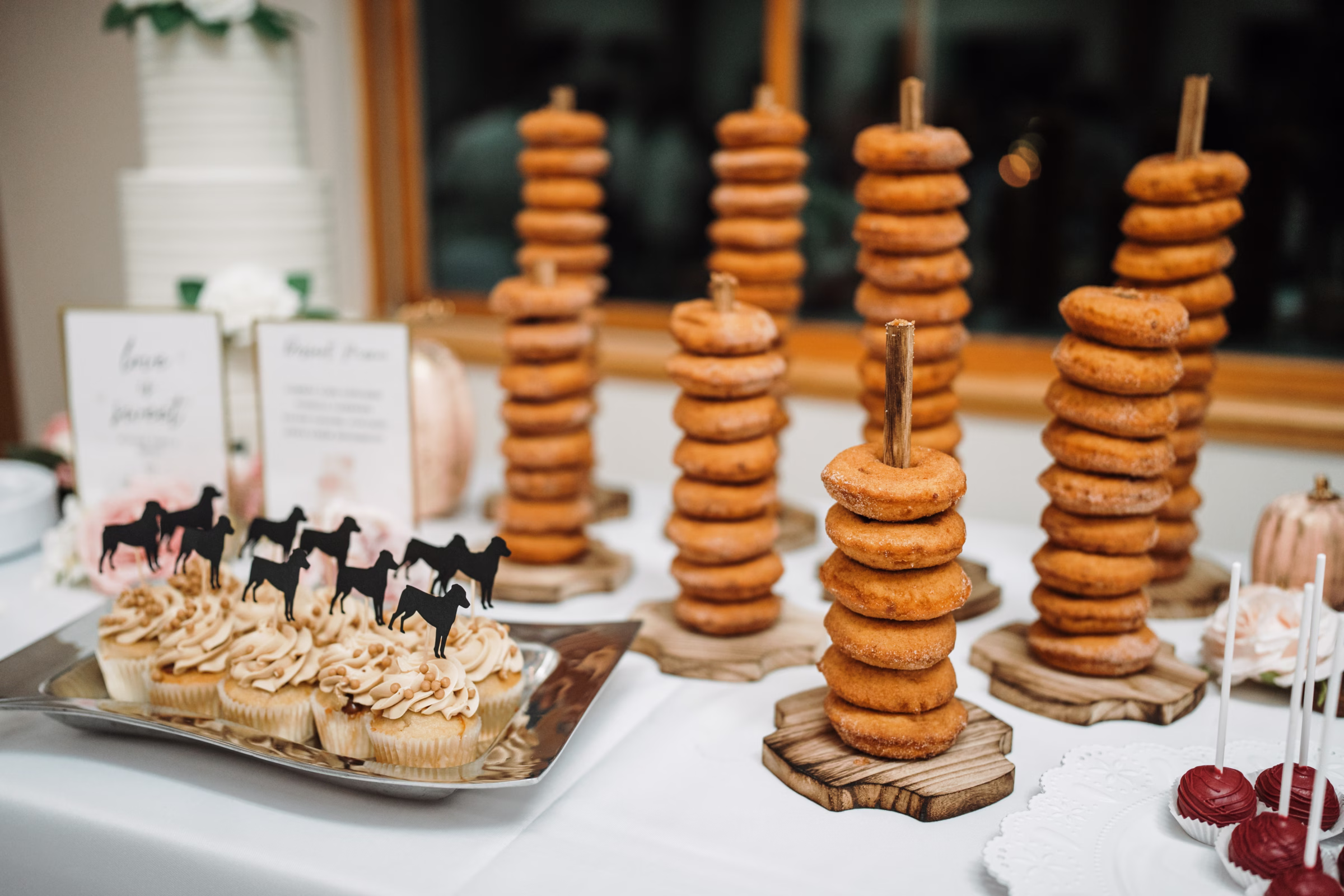 scenic fall wedding winnebago springs minnesota cake donuts desserts 2771 - An Elegant Fall Wedding at Winnebago Springs | Emma & Tyler scenic fall wedding winnebago springs minnesota cake donuts desserts 2771