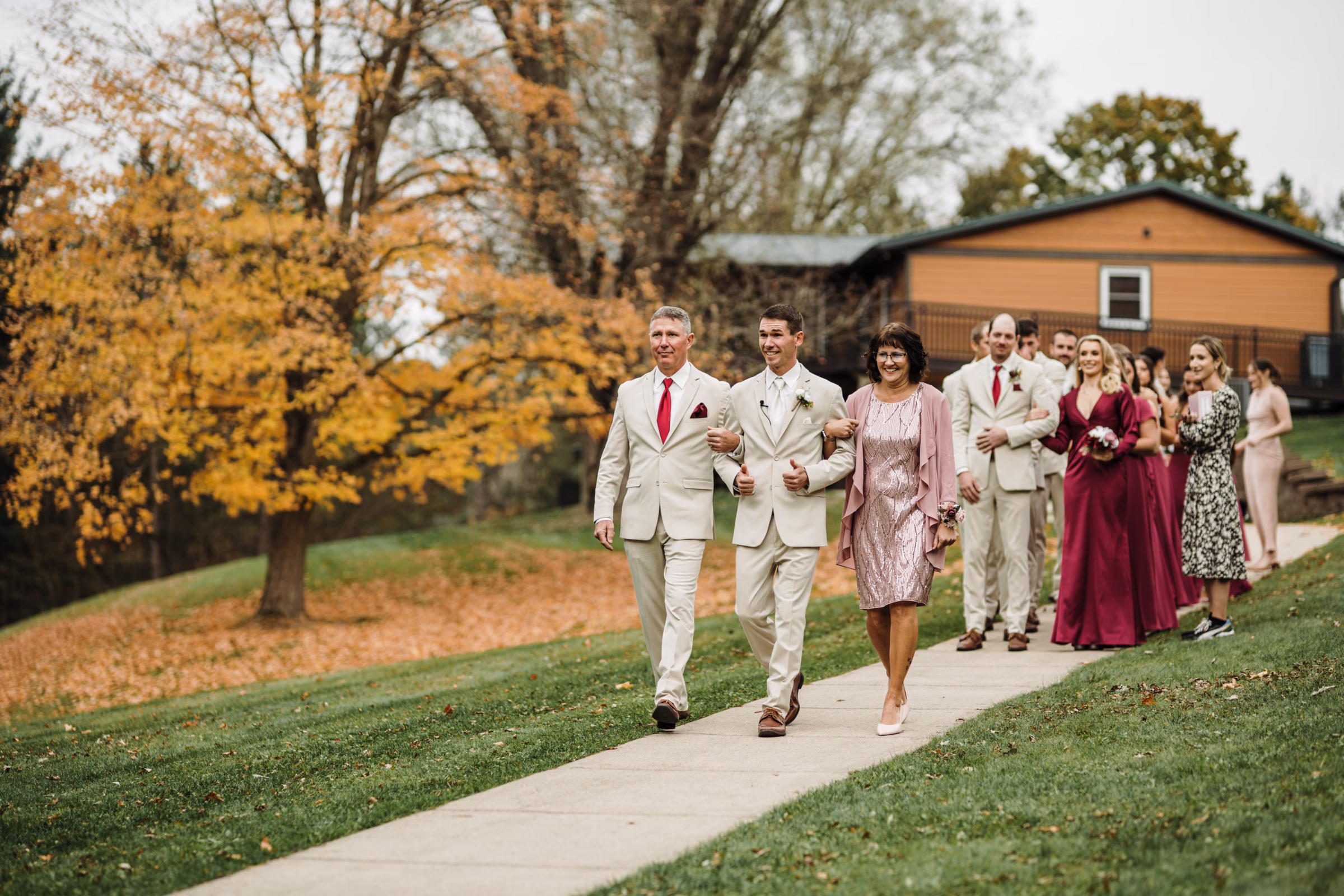 scenic fall wedding winnebago springs minnesota ceremony 5018 - An Elegant Fall Wedding at Winnebago Springs | Emma & Tyler scenic fall wedding winnebago springs minnesota ceremony 5018