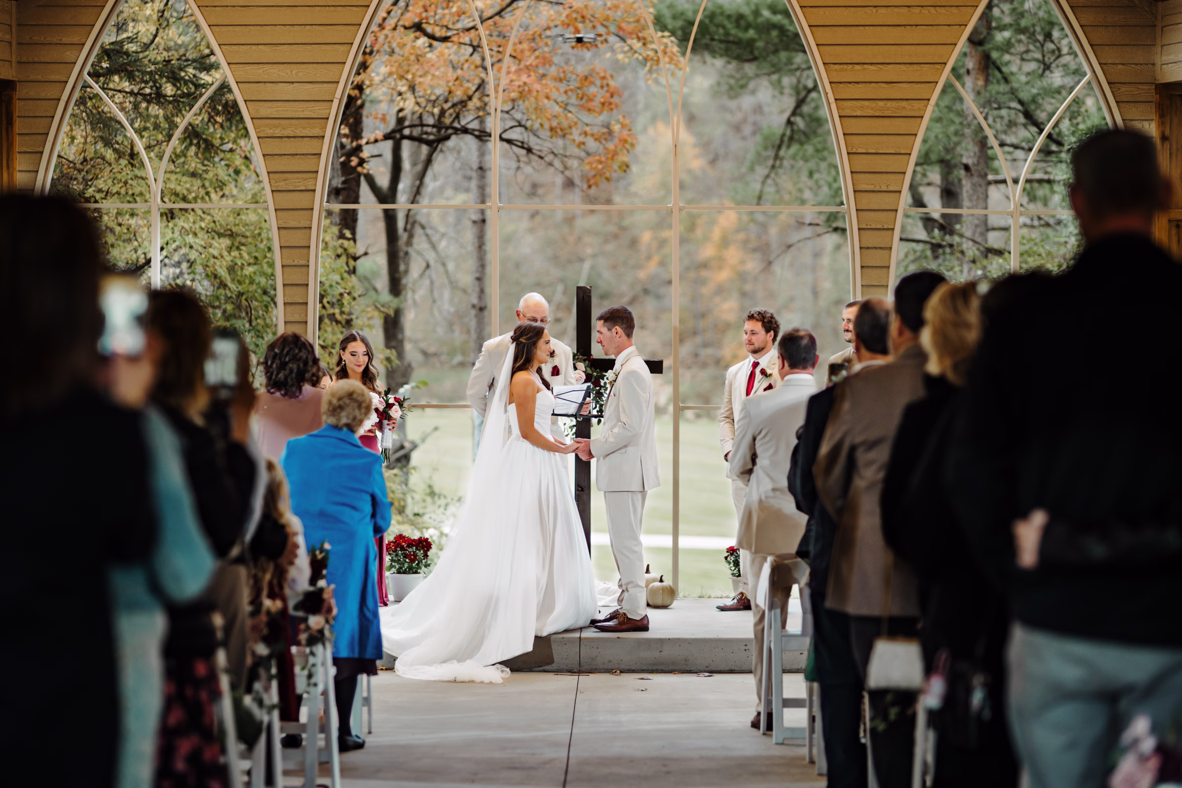 An Elegant Fall Wedding at Winnebago Springs | Emma & Tyler