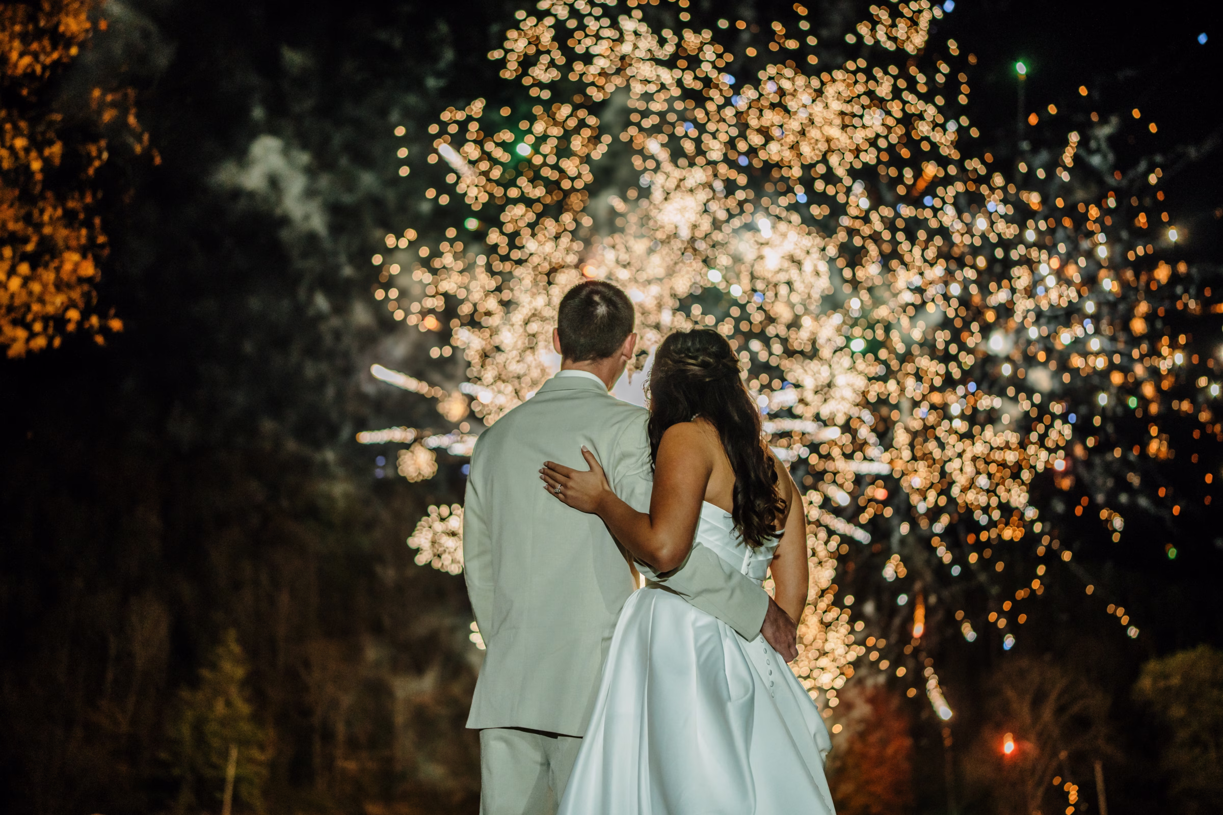 scenic fall wedding winnebago springs minnesota fireworks 5529 - An Elegant Fall Wedding at Winnebago Springs | Emma & Tyler scenic fall wedding winnebago springs minnesota fireworks 5529